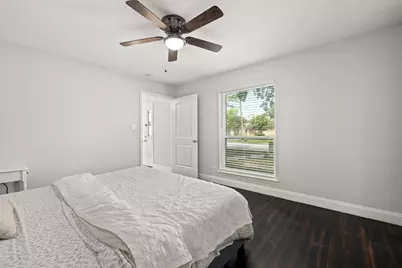 2114 Briargreen Drive, Houston, TX 77077 - Photo 18