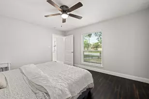 2114 Briargreen Dr, Houston, TX 77077 - Photo 18