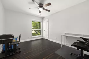 2114 Briargreen Dr, Houston, TX 77077 - Photo 24