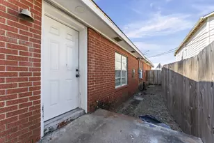 1106 5th St, Hempstead, TX 77445 - Photo 36