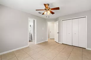 81 S Wavy Oak Cir, The Woodlands, TX 77381 - Photo 14