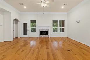 106 Lazy Springs Dr, Conroe, TX 77356 - Photo 4