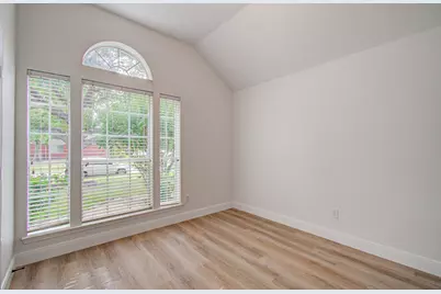 2311 Meadow Briar Drive, Sugar Land, TX 77498 - Photo 30