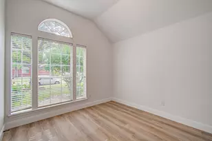 2311 Meadow Briar Dr, Sugar Land, TX 77498 - Photo 30