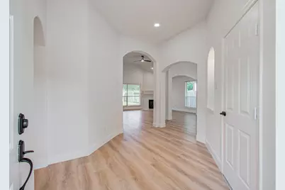 2311 Meadow Briar Drive, Sugar Land, TX 77498 - Photo 4
