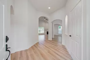 2311 Meadow Briar Dr, Sugar Land, TX 77498 - Photo 4