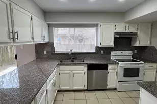 65 Yewleaf Rd, The Woodlands, TX 77381 - Photo 6