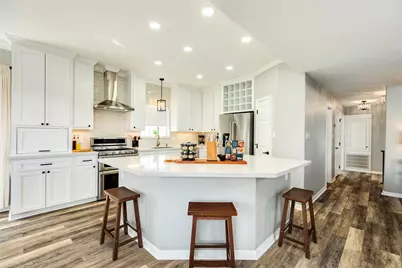 539 Sunset Circle, Tiki Island, TX 77554 - Photo 12