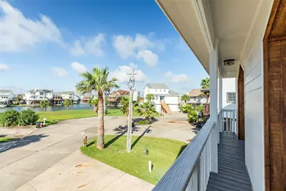 539 Sunset Circle, Tiki Island, TX 77554 - Photo 24