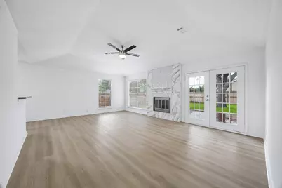 402 Forest Hills Drive, League City, TX 77573 - Photo 14