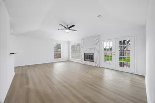 402 Forest Hills Dr, League City, TX 77573 - Photo 14