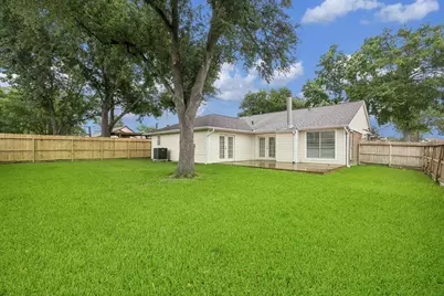 402 Forest Hills Drive, League City, TX 77573 - Photo 26