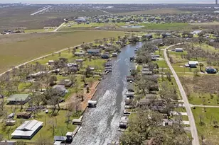 909 Private Rd 652, Sargent, TX 77414 - Photo 2