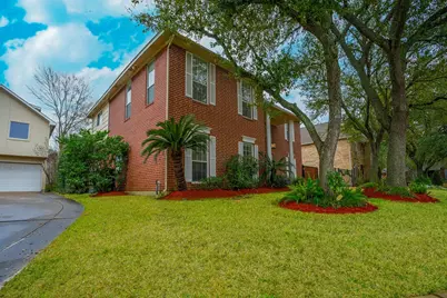 8915 Wallington Drive, Houston, TX 77096 - Photo 2