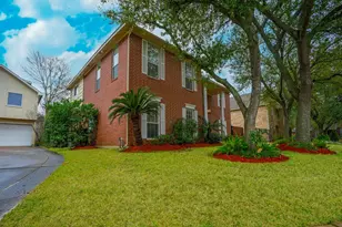8915 Wallington Dr, Houston, TX 77096 - Photo 2