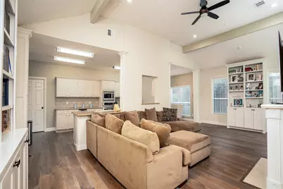 8915 Wallington Drive, Houston, TX 77096 - Photo 20