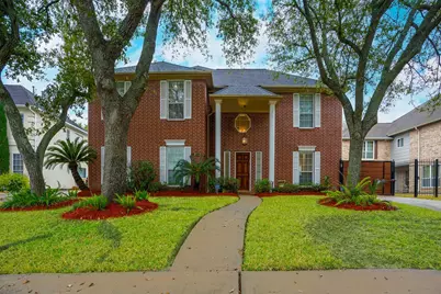 8915 Wallington Drive, Houston, TX 77096 - Photo 1