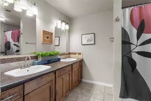 5525 Ibis Dr, Galveston, TX 77551 - Photo 18