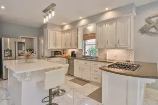 11926 Carriage Hill Dr, Houston, TX 77077 - Photo 12