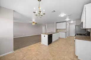 17806 Royal Breccia Ln, Richmond, TX 77407 - Photo 8