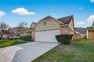 11911 Green Glade Dr, Houston, TX 77099 - Photo 4