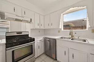 9422 Kristin Dr, Houston, TX 77031 - Photo 28