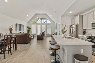 8735 Morris Woods Drive, Missouri City, TX 77459 - Photo 6