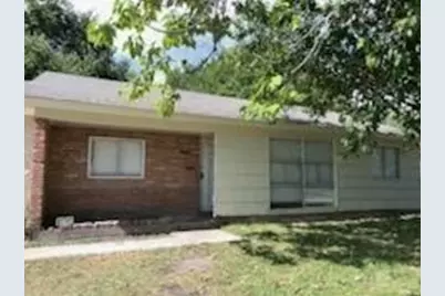 5655 Belneath Street, Houston, TX 77033 - Photo 2