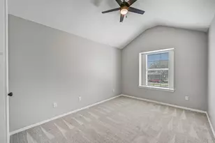 1020 Jefferson St, Alvin, TX 77511 - Photo 18