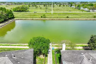 1020 Jefferson St, Alvin, TX 77511 - Photo 26