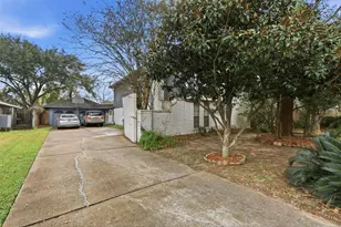 16422 Brambling Dr, Houston, TX 77059 - Photo 2