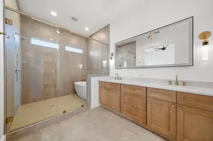 2036 Thonig Rd, Houston, TX 77055 - Photo 22