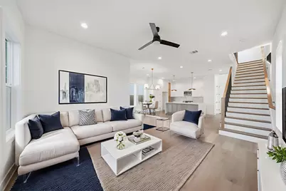 2036 Thonig Road, Houston, TX 77055 - Photo 2