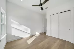 2036 Thonig Rd, Houston, TX 77055 - Photo 26