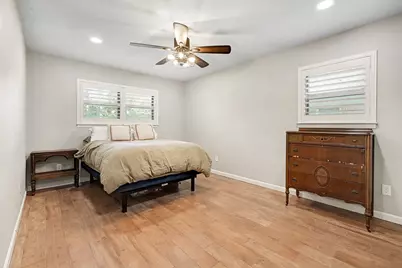 3037 Longwood Lane, Dickinson, TX 77539 - Photo 12