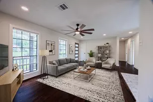 5618 Southbrook St, Houston, TX 77033 - Photo 2