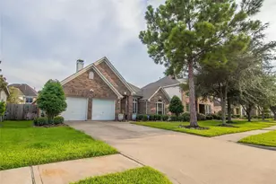 8847 Distant Woods Dr, Houston, TX 77095 - Photo 2