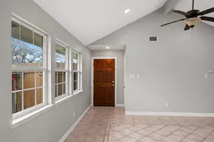 13639 Tanvern Ln, Houston, TX 77014 - Photo 10