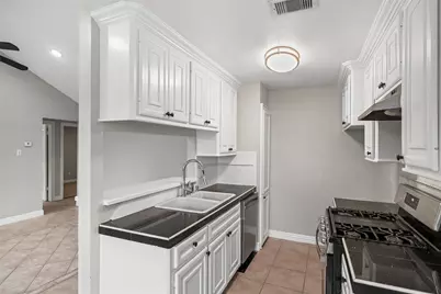 13639 Tanvern Lane, Houston, TX 77014 - Photo 4