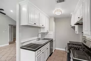 13639 Tanvern Ln, Houston, TX 77014 - Photo 4