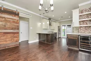 318 Ennis St, Houston, TX 77003 - Photo 6