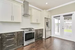 318 Ennis St, Houston, TX 77003 - Photo 12