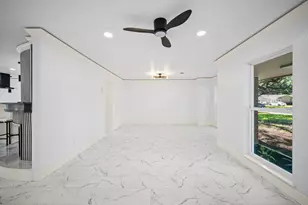 7702 Nairn St, Houston, TX 77074 - Photo 12