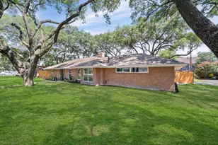 7702 Nairn St, Houston, TX 77074 - Photo 46