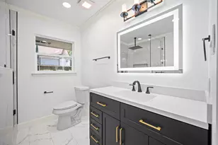 7702 Nairn St, Houston, TX 77074 - Photo 32