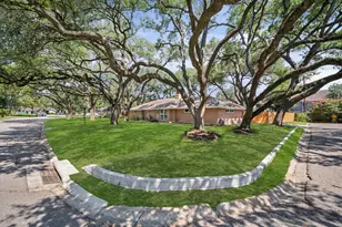 7702 Nairn St, Houston, TX 77074 - Photo 44