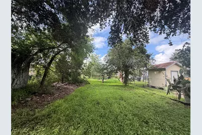 214 E Lee Street, Harlingen, TX 78550 - Photo 6