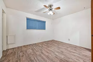 2012 Scott St, La Marque, TX 77568 - Photo 24