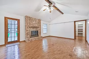 2012 Scott St, La Marque, TX 77568 - Photo 8