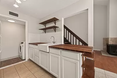 8483 Sands Point Drive, Houston, TX 77036 - Photo 6